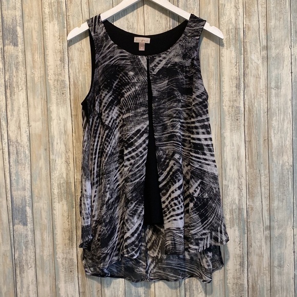 Roz & Ali Black & Silver Sleeveless Hi-Lo Blouse | Size medium - Picture 2 of 9